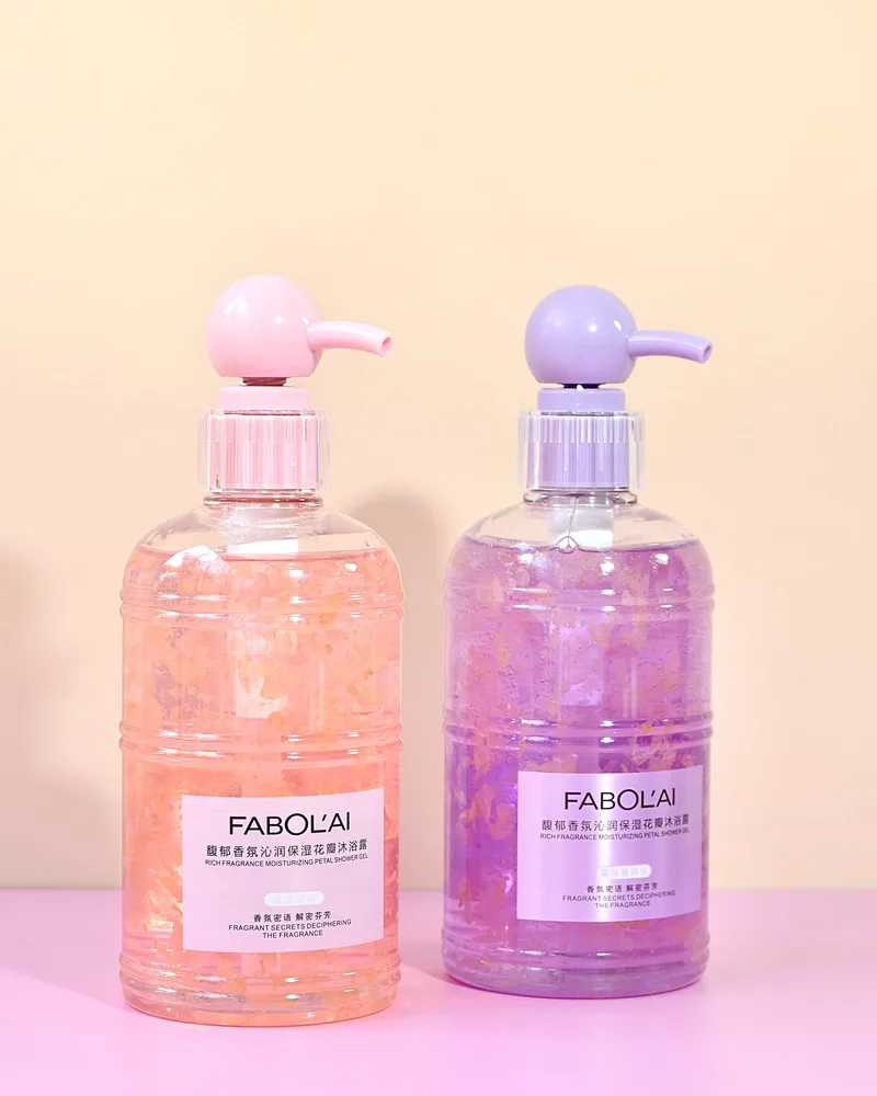Gel de ducha con Pétalos de rosa Fabolai limpia e hidrata
