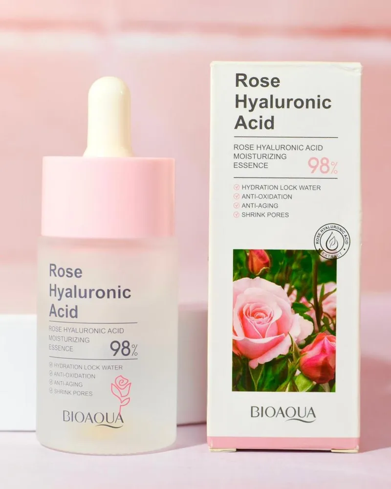 Suero de rosas con AH Bioaqua ilumina y suaviza