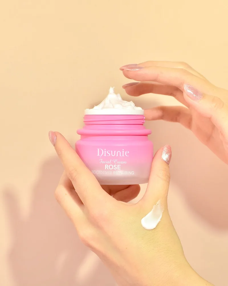 Crema de Rosas Disunie nutrición y suavidad